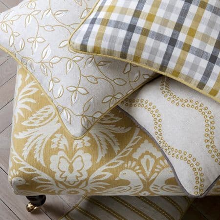 Clarke & Clarke Chartwell in Orchid