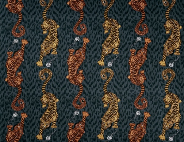 Emma ShipleyTigris in Navy