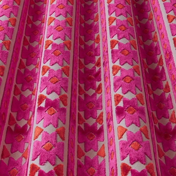 Iliv Bazaar Velvet in Begonia