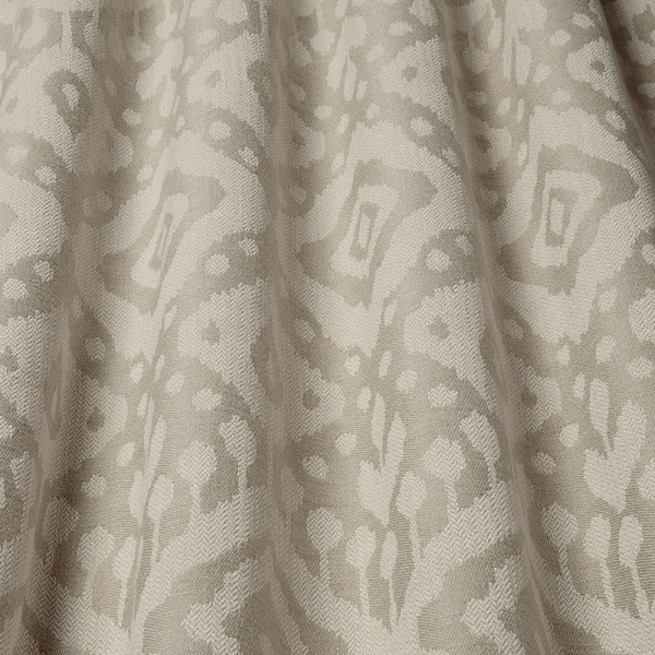 Iliv Mendoza in Merino