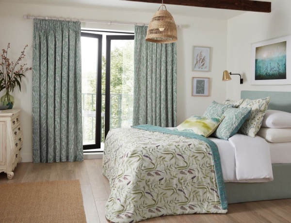 Iliv Wild Grasses Fabric in Jade