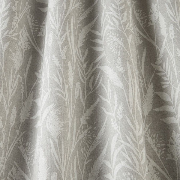 Iliv Wild Grasses Fabric in Pebble