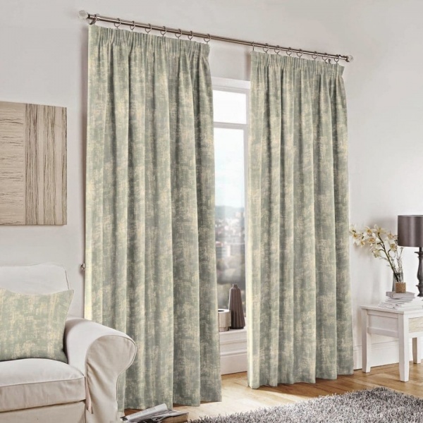 Jim Dickens Monsoon Velvet Fabric in Silver. 1.3 mt